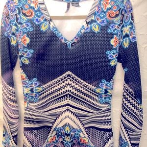Body Flattering Bold Patterns on Long Sleeve Midi Dress